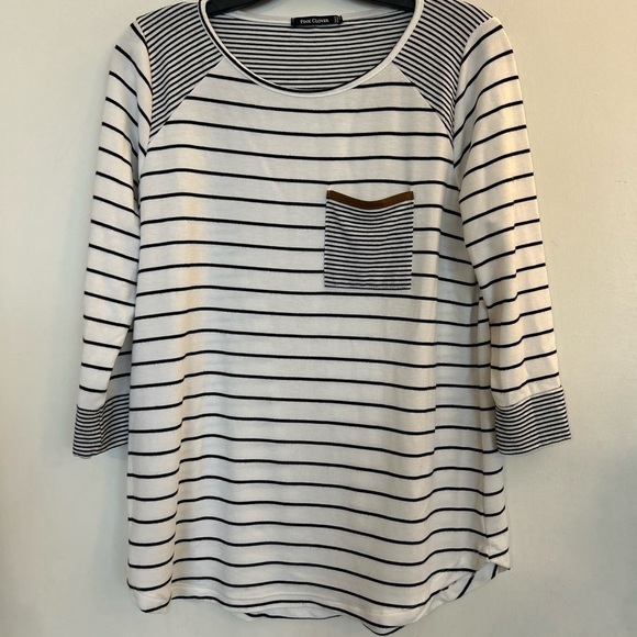 Pink Clover Tops - Pink Clover Haylee Front Pocket Raglan Knit Top
White S
